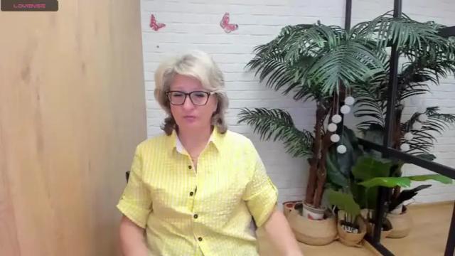 Image 12 of evelynblissful Stream on Chaturbate on 17 months ago