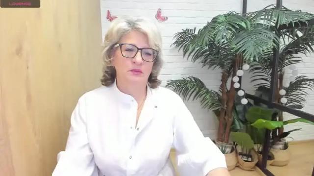 Image 11 of evelynblissful Stream on Chaturbate on 17 months ago
