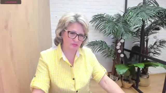 Image 10 of evelynblissful Stream on Chaturbate on 17 months ago