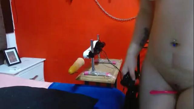 Image 4 of evelynclark444 Stream on Chaturbate on 26 days ago
