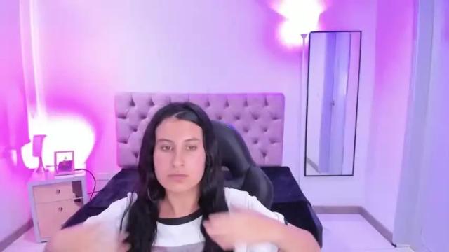 Thumbnail 2, evelyndiaz_'s Stream at Chaturbate, 17 months ago