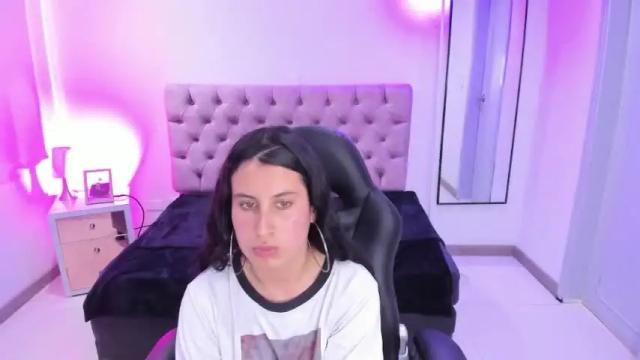 Image 6 of evelyndiaz_ Stream on Chaturbate on 17 months ago