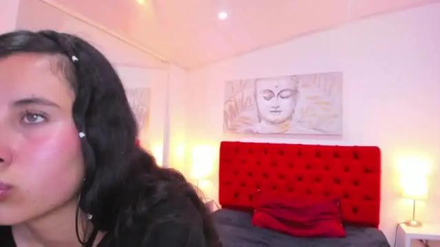 Thumbnail 2, evelyndiaz_'s Stream at Chaturbate, 15 months ago