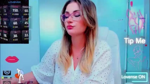 Thumbnail 1, evelyne_rose's Stream at Chaturbate, 1 month ago