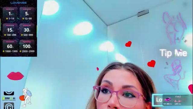 Image 12 of evelyne_rose Stream on Chaturbate on 1 month ago