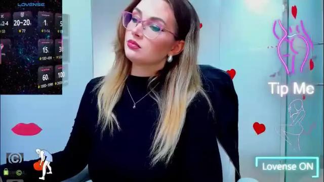 Image 6 of evelyne_rose Stream on Chaturbate on 1 month ago