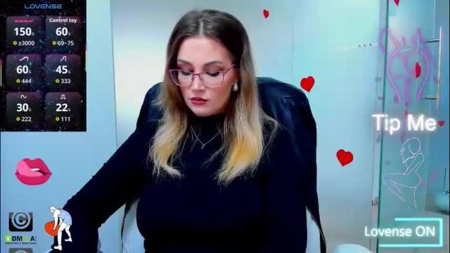 Image 8 of evelyne_rose Stream on Chaturbate on 1 month ago