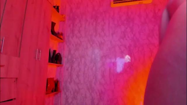 Image 4 of evelynjoness_ Stream on Chaturbate on 1 month ago