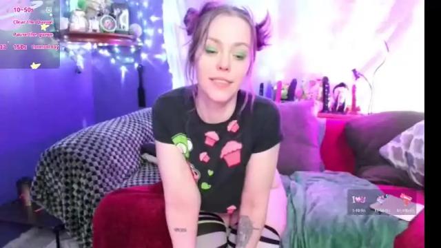 Image 2 of everlyester Stream on Chaturbate on 1 month ago