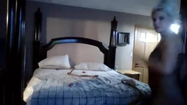 Image 11 of everythingelsa Stream on Chaturbate on 19 months ago