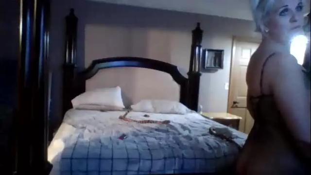 Image 12 of everythingelsa Stream on Chaturbate on 19 months ago