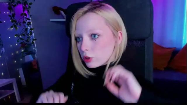 Image 4 of eves_eyes Stream on Chaturbate on 19 days ago