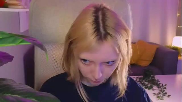 Image 4 of eves_eyes Stream on Chaturbate on 7 days ago