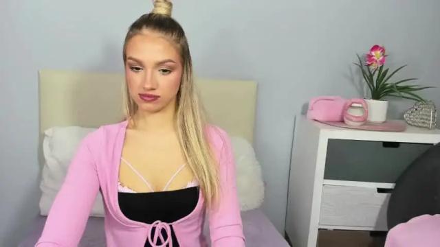 Thumbnail 2, evettegold's Stream at Chaturbate, 13 months ago