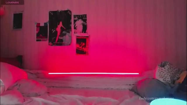 Image 6 of evevalentine_ Stream on Chaturbate on 2 months ago