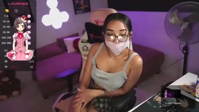 Image 10 of evi_sky Stream on Chaturbate on 24 months ago