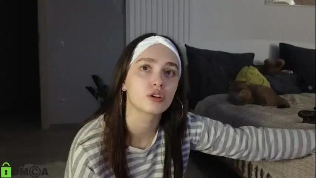 Image 12 of evi_woow Stream on Chaturbate on 9 days ago