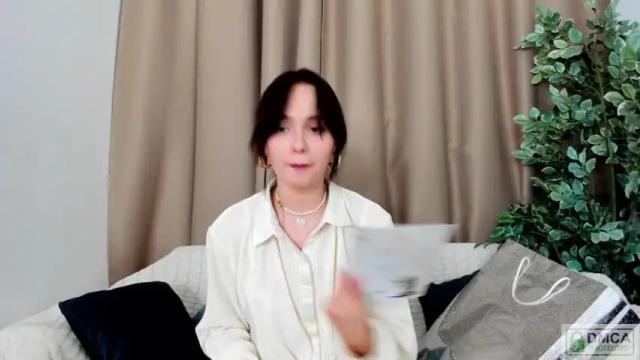 Image 4 of evi_wow Stream on Chaturbate on 16 months ago