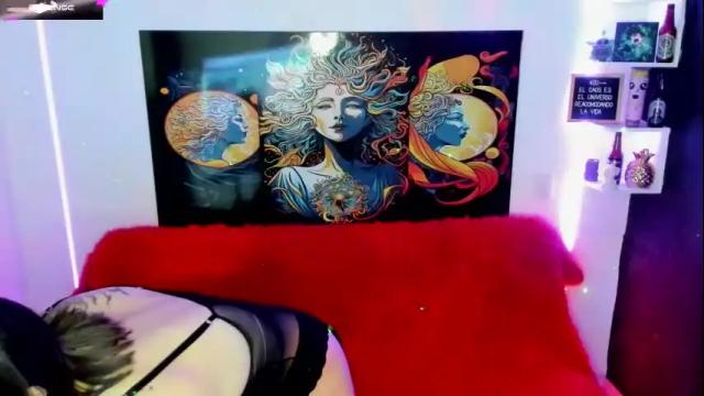 Image 12 of evie99_ Stream on Chaturbate on 2 months ago