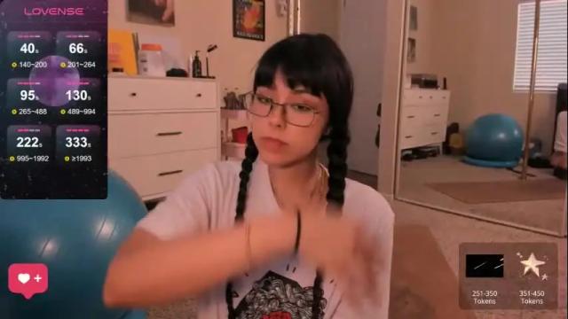 Image 8 of evie_luna Stream on Chaturbate on 5 days ago