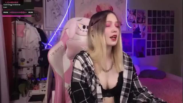 Image 3 of evie_rosen Stream on Chaturbate on 2 months ago