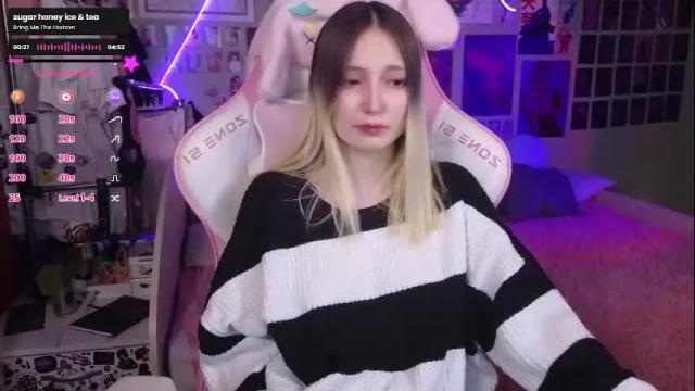 Image 11 of evie_rosen Stream on Chaturbate on 2 months ago