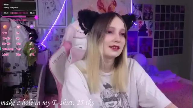 Image 3 of evie_rosen Stream on Chaturbate on 1 month ago