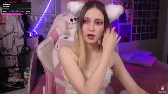 Image 10 of evie_rosen Stream on Chaturbate on 1 month ago