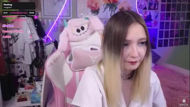 Image 7 of evie_rosen Stream on Chaturbate on 1 month ago