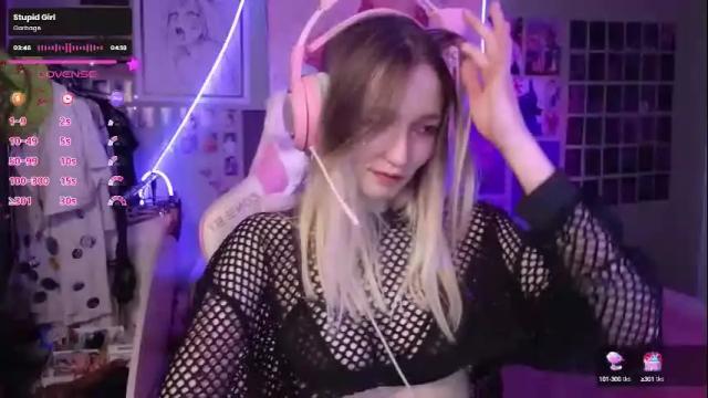 Image 10 of evie_rosen Stream on Chaturbate on 12 days ago