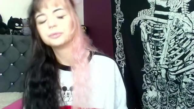 Image 12 of evieestonee Stream on Chaturbate on 19 months ago