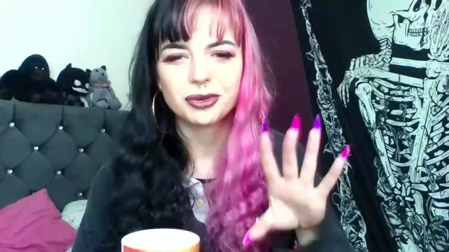 Thumbnail 1, evieestonee's Stream at Chaturbate, 18 months ago