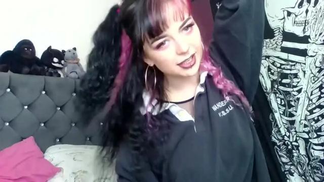 Image 2 of evieestonee Stream on Chaturbate on 18 months ago