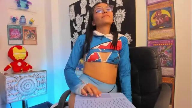 Image 4 of eviegothel Stream on Chaturbate on 2 months ago