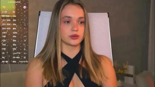 Image 10 of eviegreens Stream on Chaturbate on 29 days ago