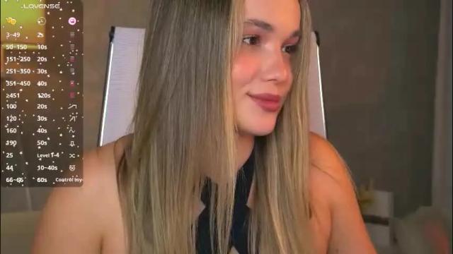 Image 11 of eviegreens Stream on Chaturbate on 29 days ago