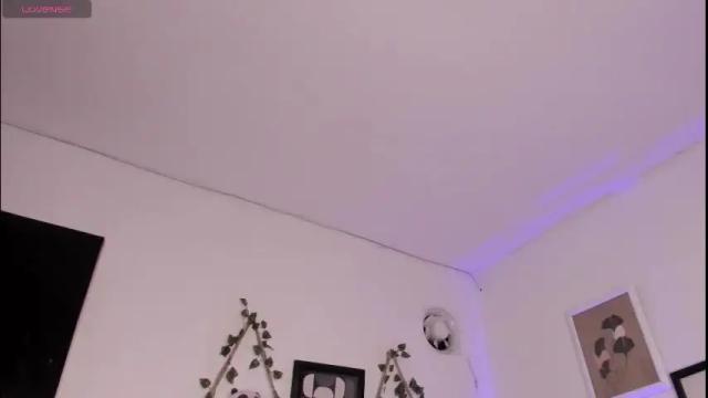 Image 8 of evieh1_ Stream on Chaturbate on 1 month ago