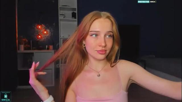 Image 12 of eviesapphire Stream on Chaturbate on 2 months ago