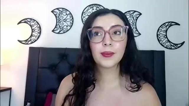 Image 4 of evoletmk Stream on Chaturbate on 2 months ago