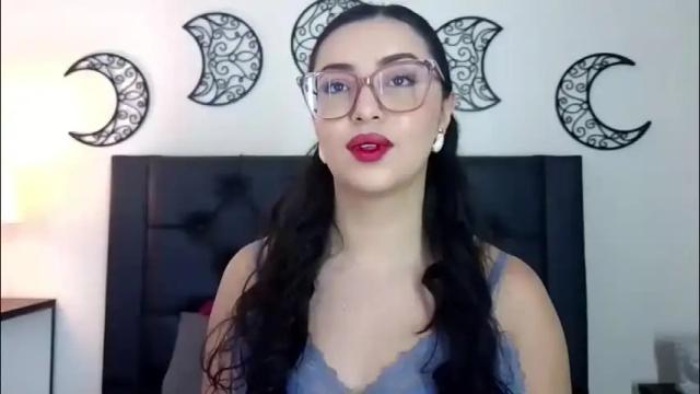 Image 3 of evoletmk Stream on Chaturbate on 2 months ago