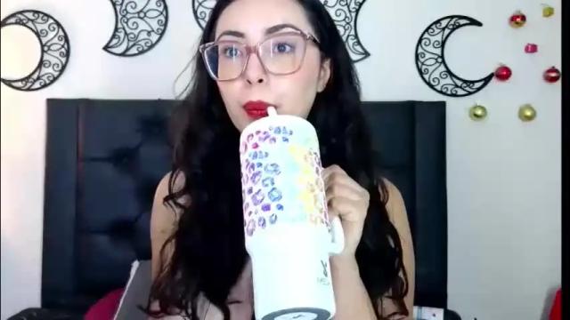 Image 6 of evoletmk Stream on Chaturbate on 1 month ago