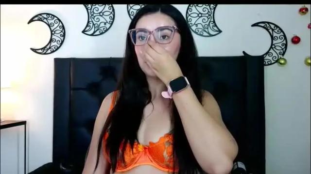 Image 3 of evoletmk Stream on Chaturbate on 1 month ago