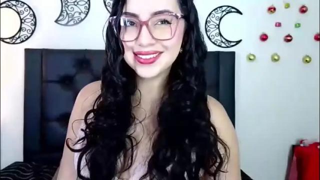 Image 2 of evoletmk Stream on Chaturbate on 1 month ago