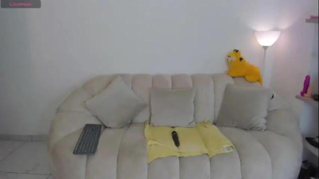 Image 10 of evva_moon69 Stream on Chaturbate on 10 days ago