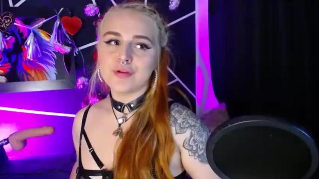 Image 12 of evy_orange Stream on Chaturbate on 14 months ago