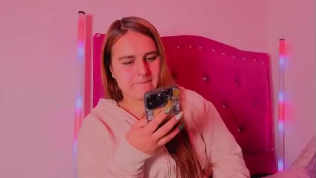 Image 4 of evy_orange1 Stream on Chaturbate on 2 months ago