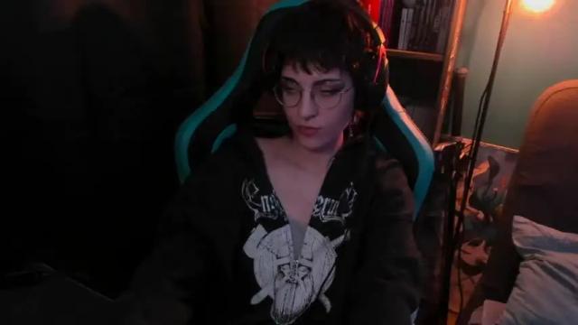 Image 6 of existenc3 Stream on Chaturbate on 18 months ago