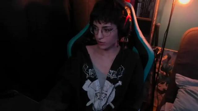 Image 8 of existenc3 Stream on Chaturbate on 18 months ago