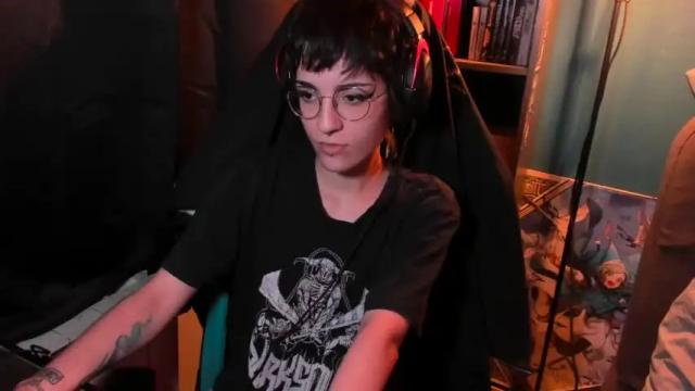Image 6 of existenc3 Stream on Chaturbate on 18 months ago