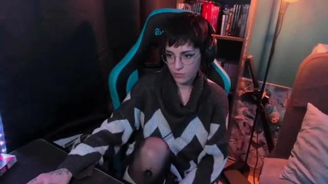 Image 6 of existenc3 Stream on Chaturbate on 18 months ago